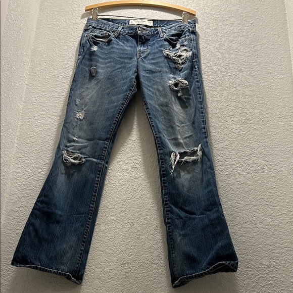 Abercrombie & Fitch Distressed Emma Boot Cut Jeans sz: 27x:31 - Picture 1 of 12